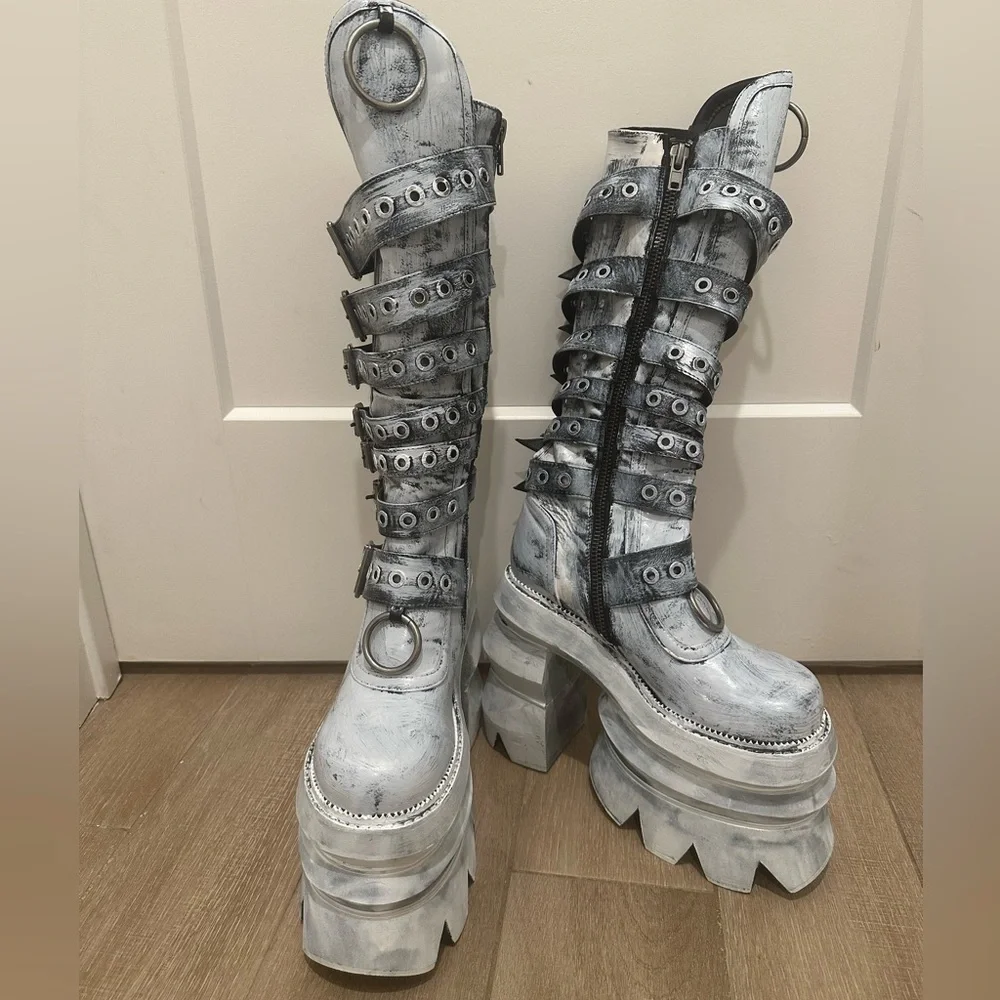 Widow NEVER A SELLOUT PLATFORM BOOTS - WHITE